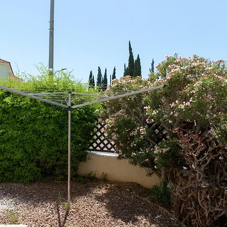 Hillview Retreat Apartment Voroklini